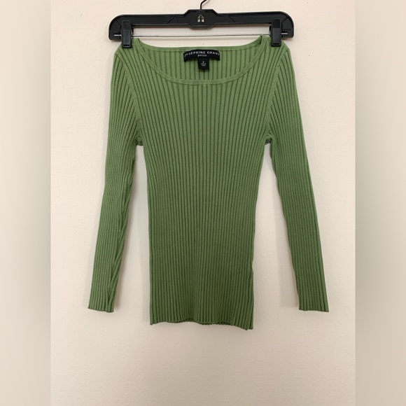 Long Sleeve Green Ribbed Top - Picture 7 of 16